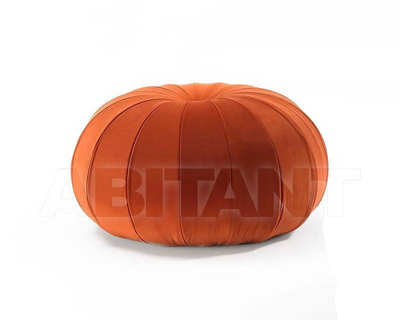 Buy Pouffe Flori Vittoria Frigerio by Frigerio Poltrone e Divani 2015 VF51131 1